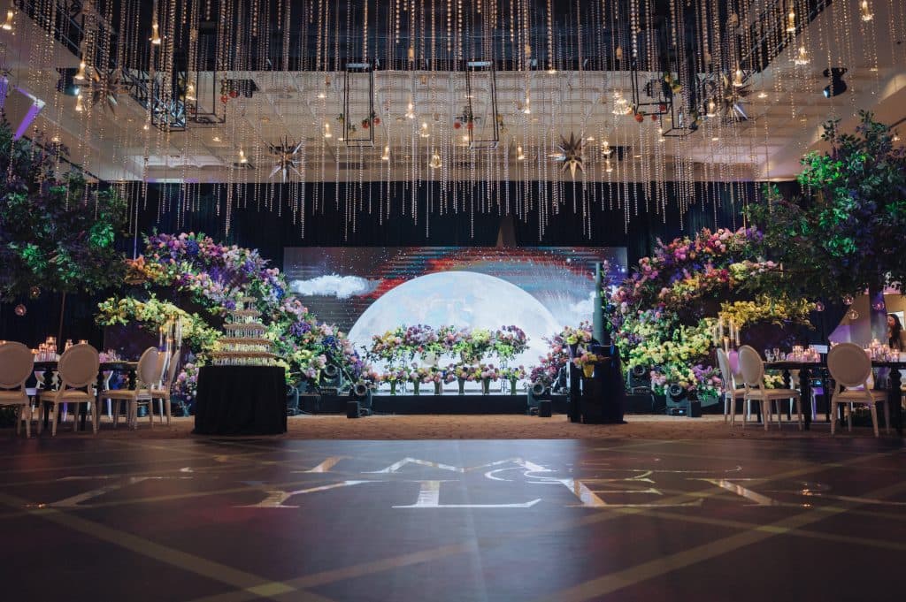 Elegant wedding reception at Mississauga Convention Centre